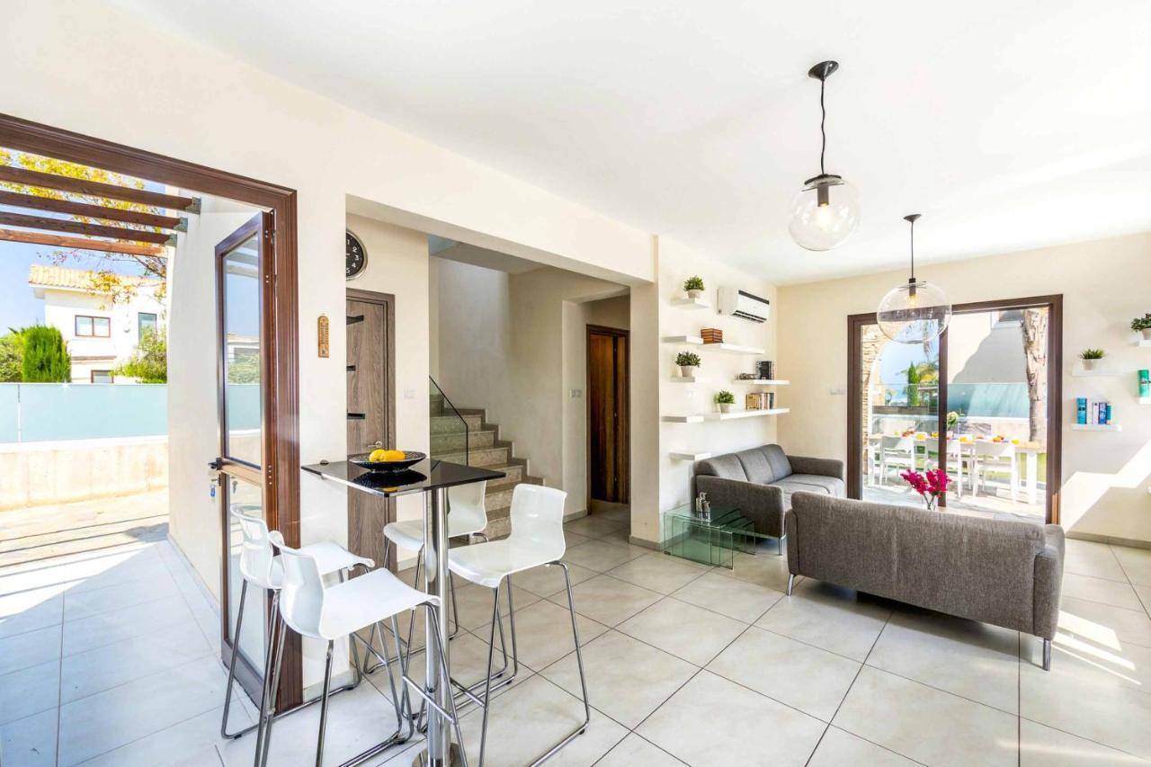 Villa Ionion Seaside *